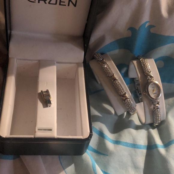 Vintage Gruen Ladies Watch and Bracelet Diamonds Unique Gift Set - Picture 5 of 7